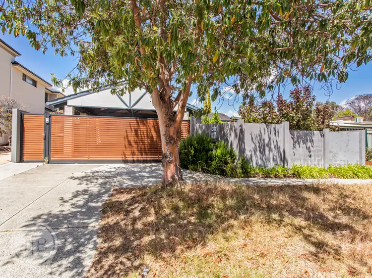 30 Moolyeen Road, Mount Pleasant WA 6153