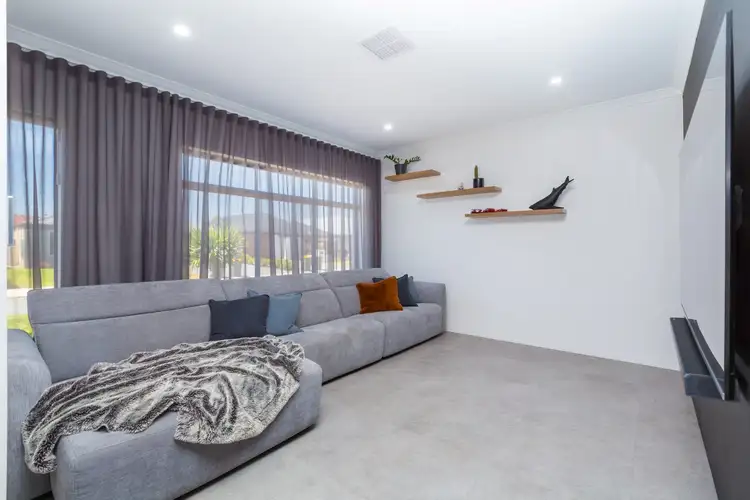 Second view of Homely house listing, 6 Choctaw Place, Darling Downs WA 6122