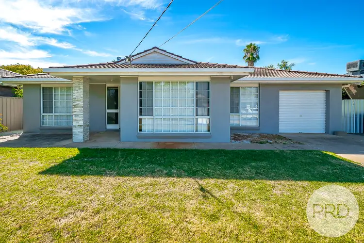 8 Nicholi Crescent, Lake Albert NSW 2650