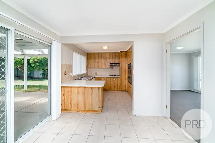 Fourth view of Homely house listing, 8 Nicholi Crescent, Lake Albert NSW 2650