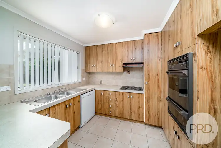 Fifth view of Homely house listing, 8 Nicholi Crescent, Lake Albert NSW 2650