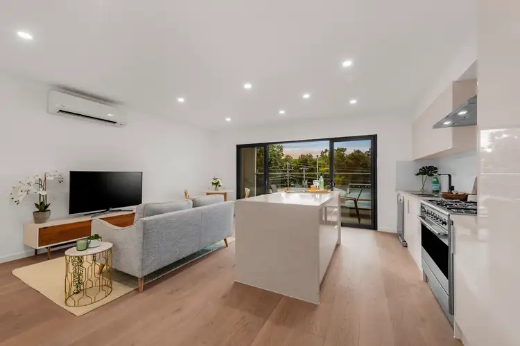 Fourth view of Homely townhouse listing, 2/94 Erskine Road, Macleod VIC 3085