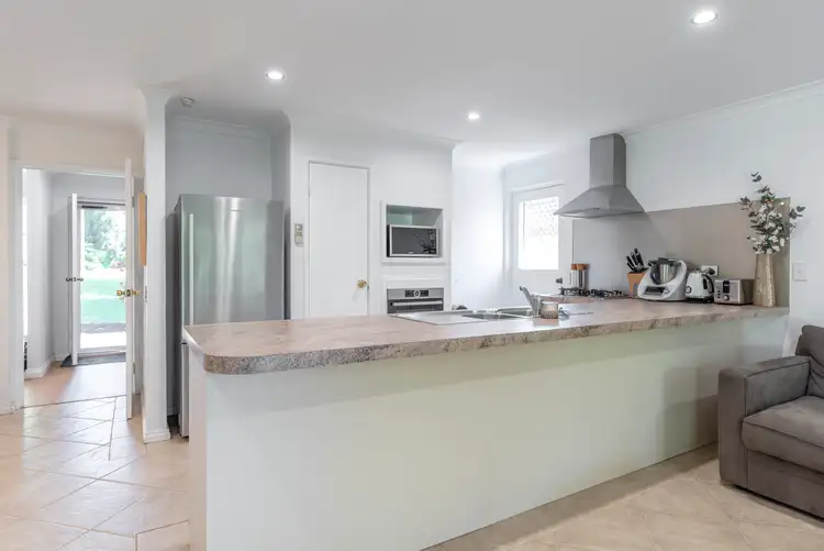 Sixth view of Homely house listing, 8 Letizia Court, Yangebup WA 6164