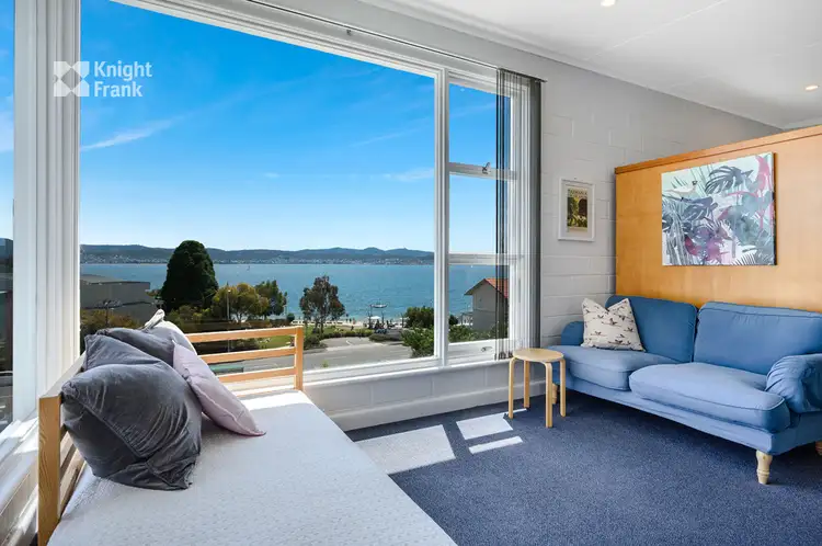 2D Wayne Avenue, Sandy Bay TAS 7005