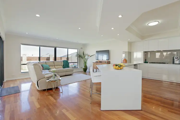 Fourth view of Homely house listing, 5 Podman Loop, North Coogee WA 6163