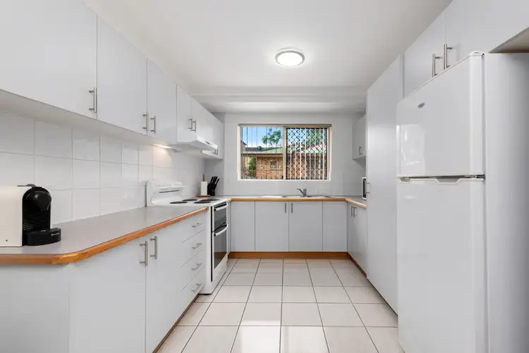 Sixth view of Homely unit listing, 2/15 Dunkirk Street, Gaythorne QLD 4051