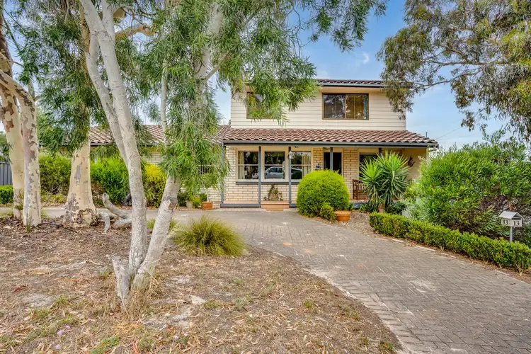 13 JAMES AVENUE, Victor Harbor SA 5211