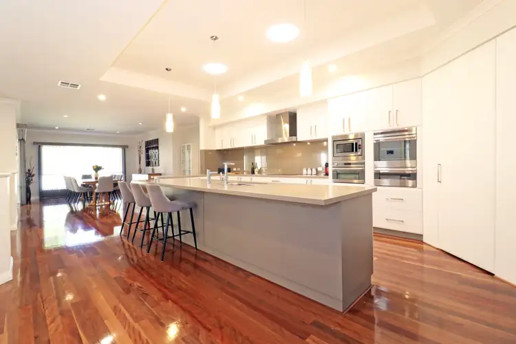 19 Rogerson Rd, Mount Pleasant WA 6153