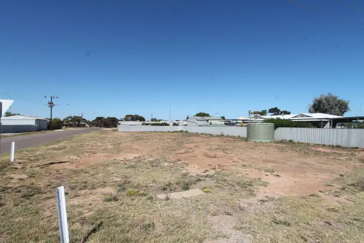 12 McKenzie Street, Cowell SA 5602