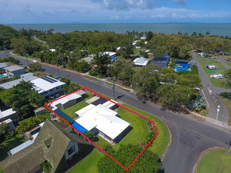 19 Bourke Street, Blacks Beach QLD 4740