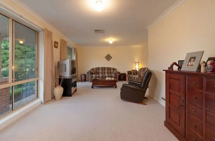 Third view of Homely house listing, 5 Saunders Crescent, Wodonga VIC 3690