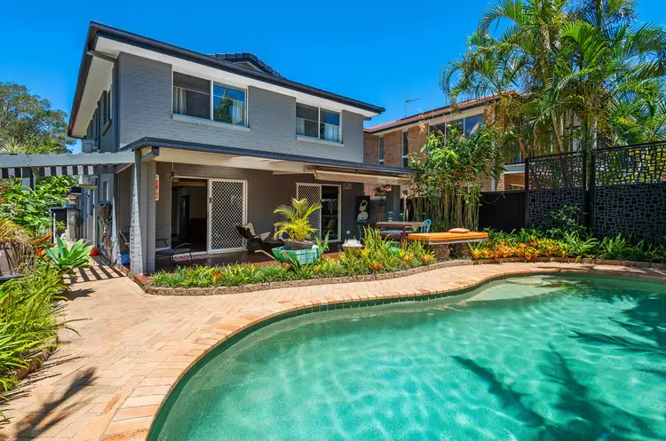 9 Thyme Court, Runaway Bay QLD 4216