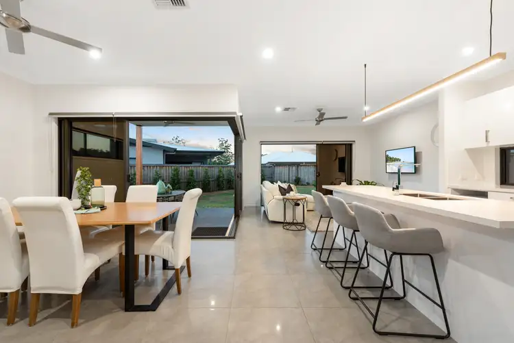 Sixth view of Homely house listing, 5 Lomond Circuit, Upper Kedron QLD 4055