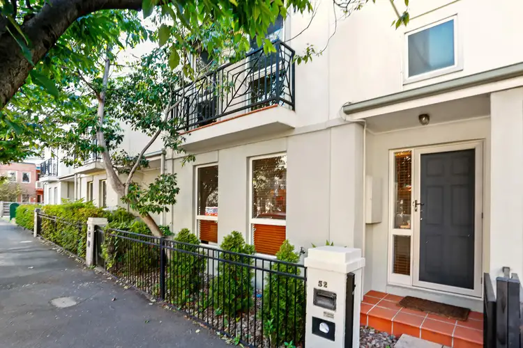 52 Gatehouse Drive, Kensington VIC 3031