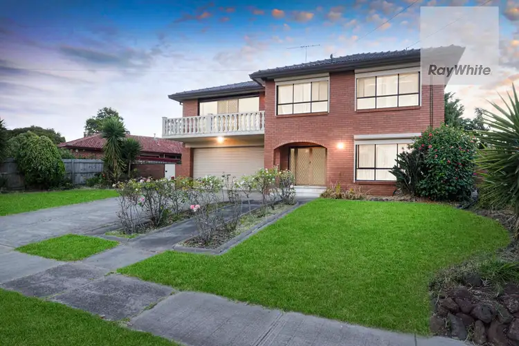 51 Wolverton Drive, Gladstone Park VIC 3043