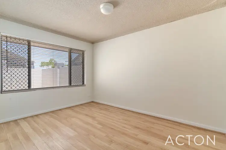 Sixth view of Homely unit listing, 3/6 Ozone Parade, Trigg WA 6029