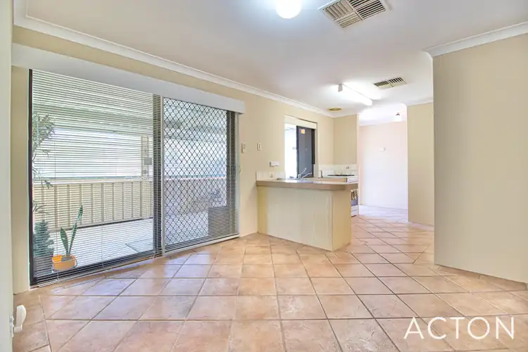 Sixth view of Homely house listing, 10 Holten Court, Cooloongup WA 6168