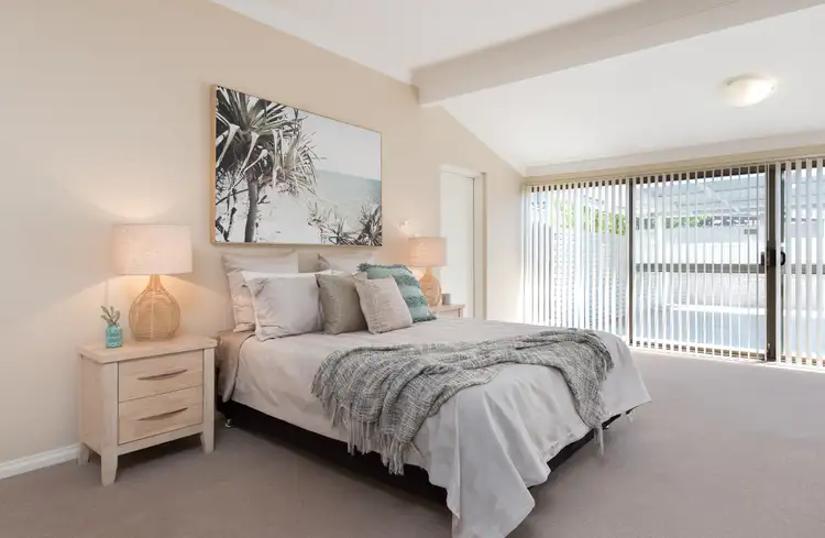 Fifth view of Homely house listing, 10 Piercy Way, Kardinya WA 6163