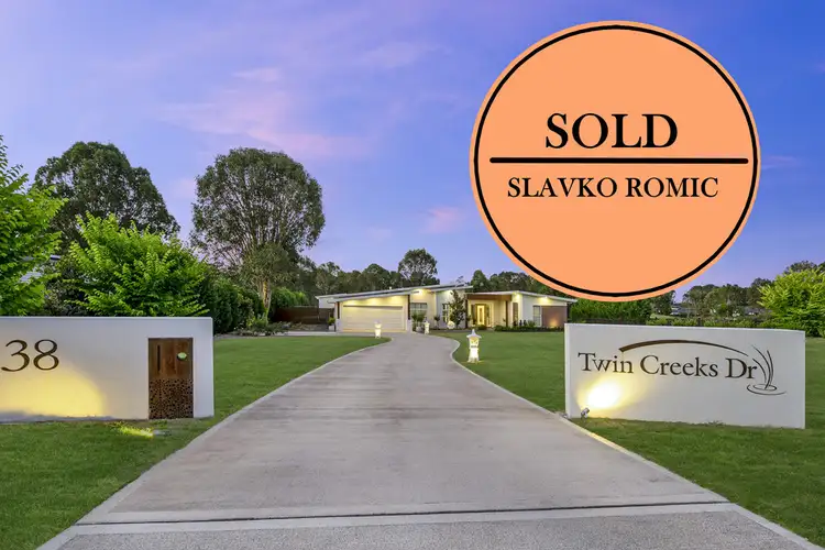 38 Twin Creeks Drive, Luddenham NSW 2745