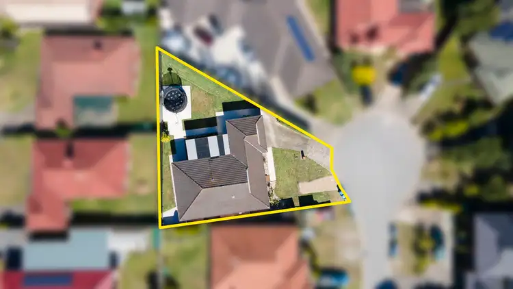 Second view of Homely house listing, 8 Stratus Court, Hampton Park VIC 3976