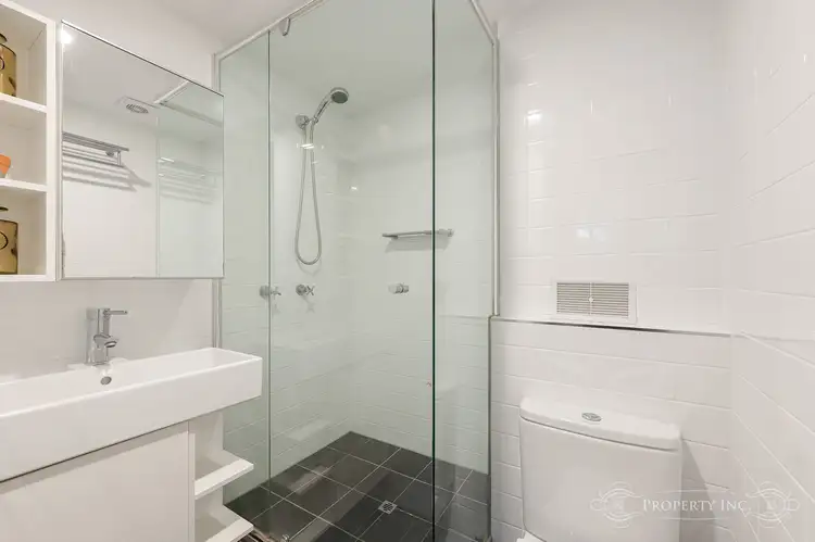 Sixth view of Homely unit listing, 2/19 Ellis Street, Kangaroo Point QLD 4169