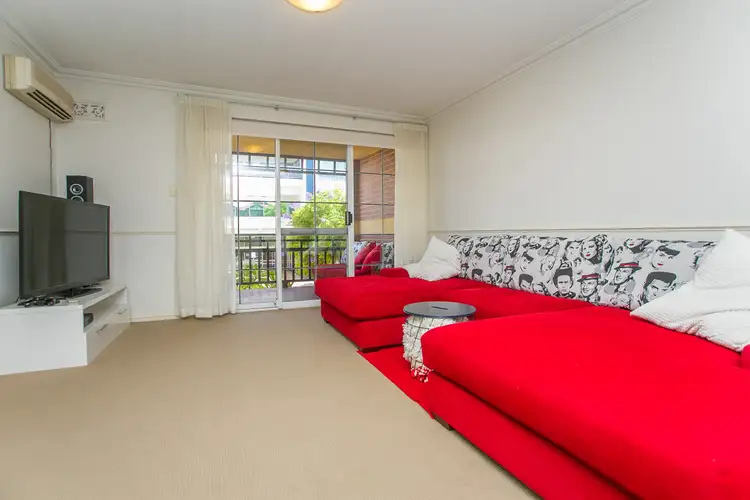 Fifth view of Homely apartment listing, 19/2 Preston Street, Como WA 6152