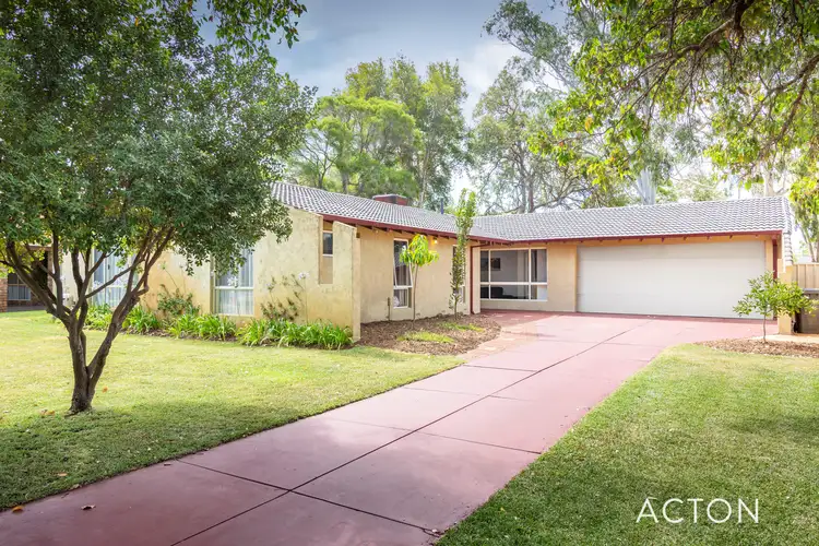 5 Grenadier Drive, Thornlie WA 6108