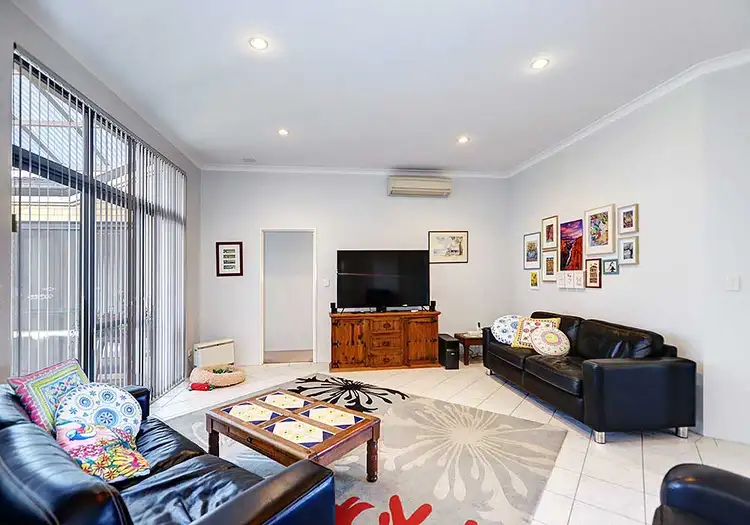 Sixth view of Homely house listing, 17 D'Argent Circle, Port Kennedy WA 6172