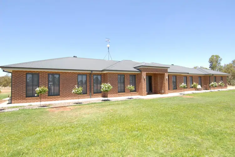 36 Carew Street, Deniliquin NSW 2710