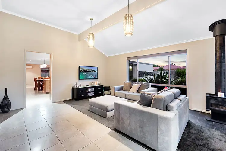 Fourth view of Homely house listing, 2 Tad Court, Cranbourne North VIC 3977