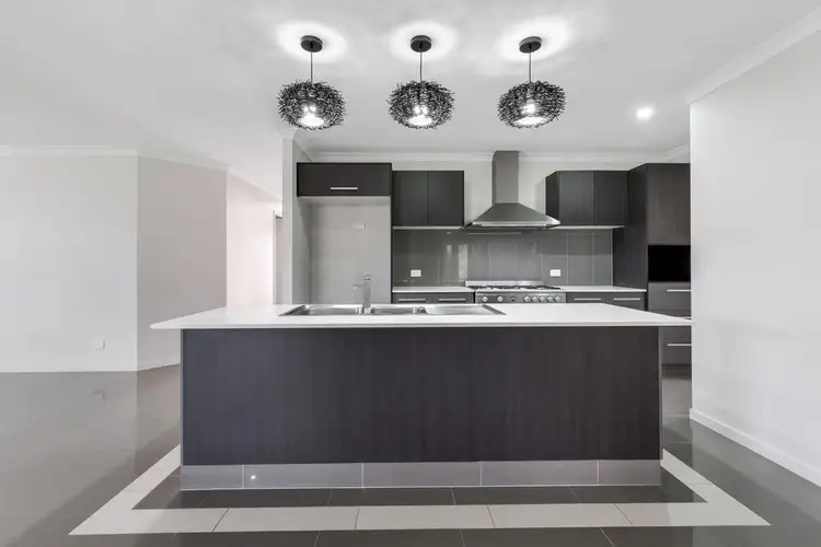 Fifth view of Homely house listing, 9 Primavera Boulevard, Beaconsfield QLD 4740