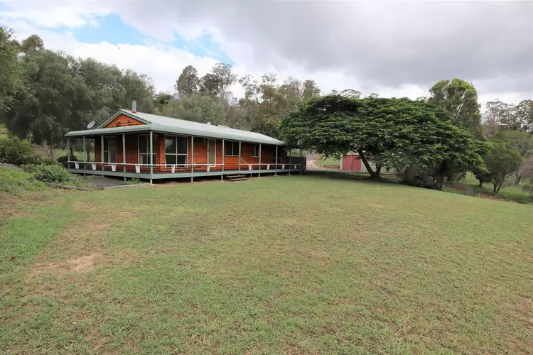 13 Philip Court, Summerholm QLD 4341