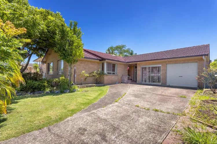 19 Wootton Crescent, Taree NSW 2430