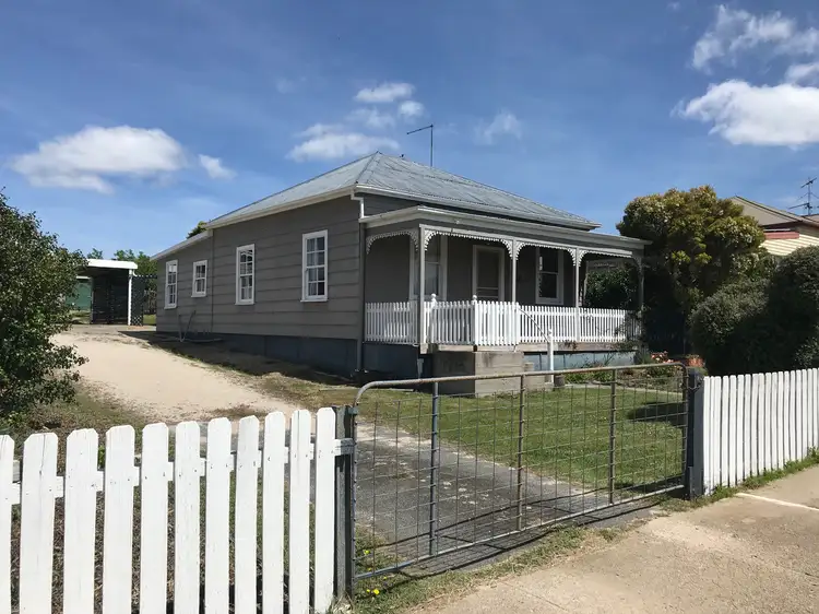 42 Falmouth Street, Avoca TAS 7213