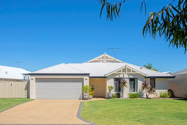 8 Oakmont Crescent, Dunsborough WA 6281