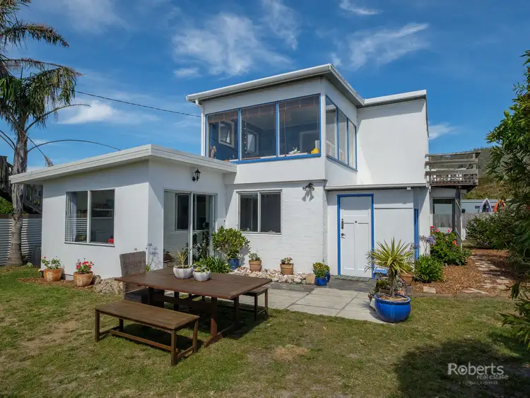 17 Gordon Street, Bicheno TAS 7215