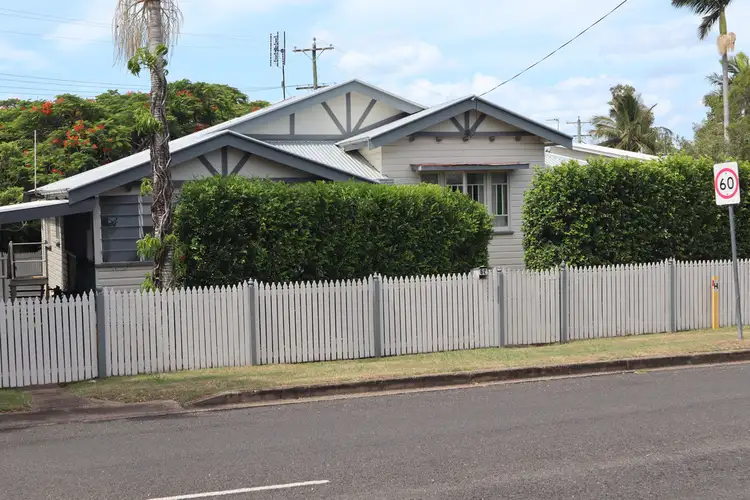 60 KENT STREET, Urangan QLD 4655