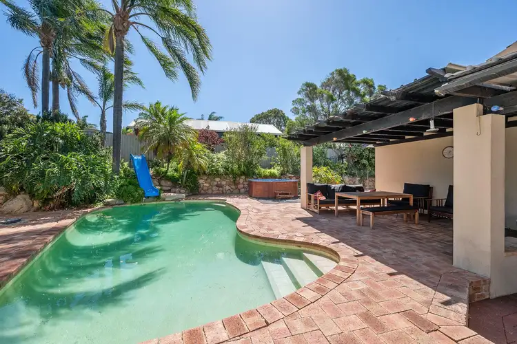 23 Mooltunya Court, Kingsley WA 6026