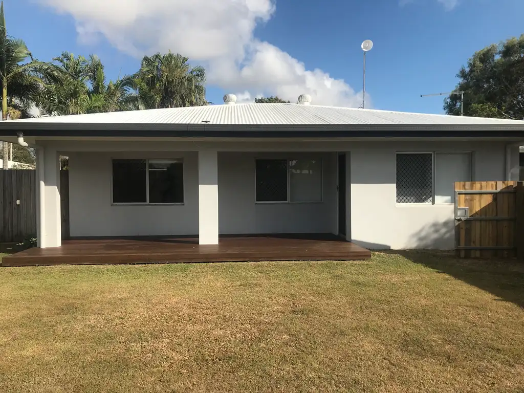 Main view of Homely house listing, 5 Mansfield Drive, Beaconsfield QLD 4740