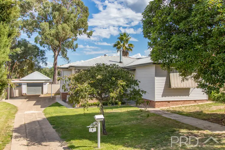 8 Yaralla Street, Tumut NSW 2720
