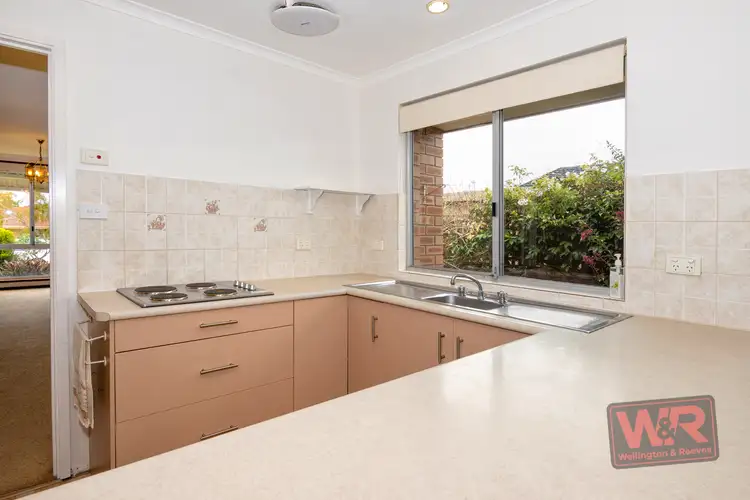 Fifth view of Homely house listing, 28 Erindale Court, Yakamia WA 6330