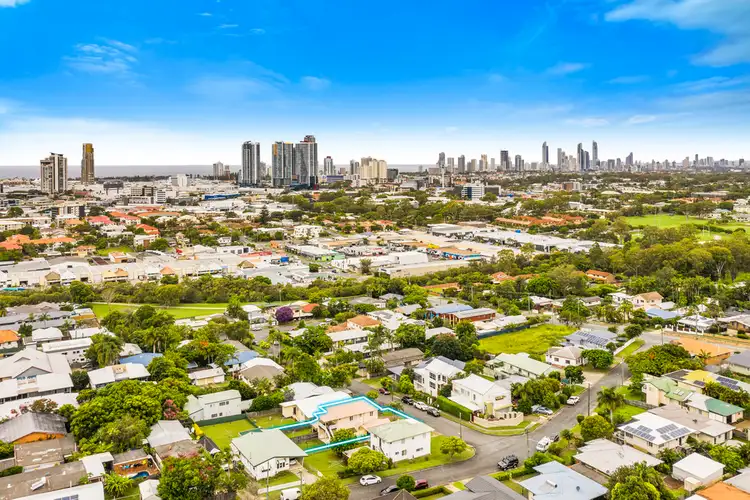 1&2/13 Locke Street, Southport QLD 4215