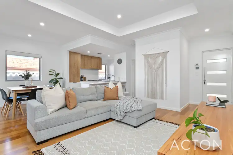 8C Muirdick Street, Innaloo WA 6018