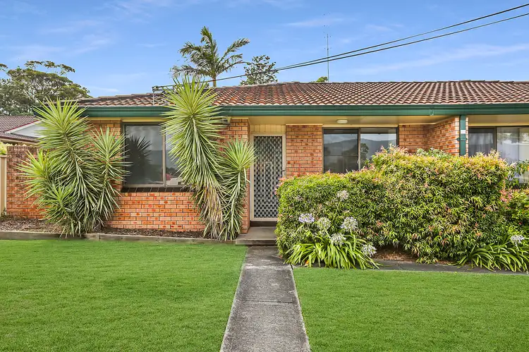 Main view of Homely unit listing, 2/21 Kent Road, Dapto NSW 2530