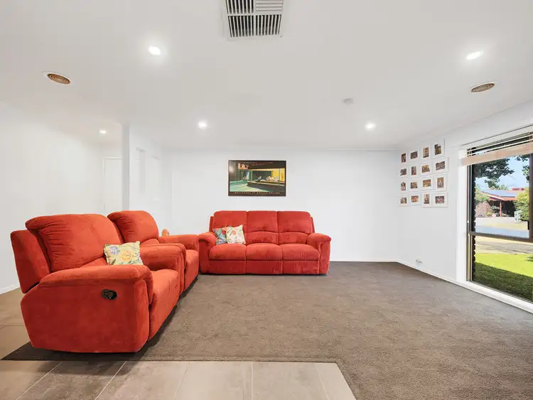 Fifth view of Homely house listing, 3 Sinnett Court, Wodonga VIC 3690
