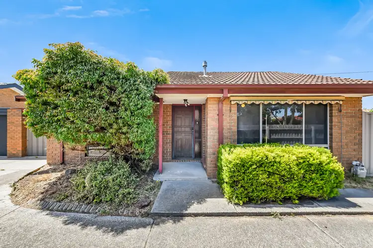 Main view of Homely unit listing, 1/37 Ivan Crescent, Hampton Park VIC 3976