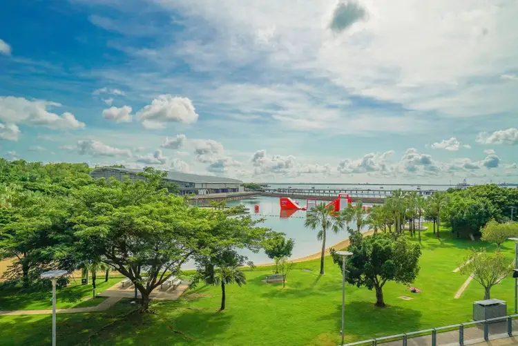 122/19 Kitchener Drive, Darwin City NT 800