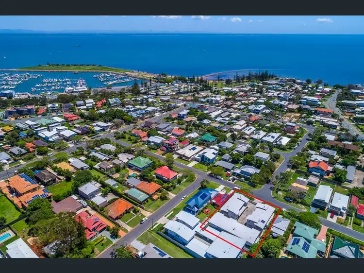 3/7 Warde Street, Scarborough QLD 4020