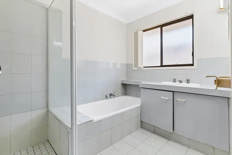 Fifth view of Homely house listing, 11 Carlingford Place, Robina QLD 4226