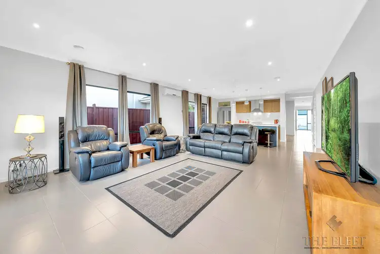 Sixth view of Homely house listing, 19 Sanctuary Lakes East Boulevard, Sanctuary Lakes VIC 3030